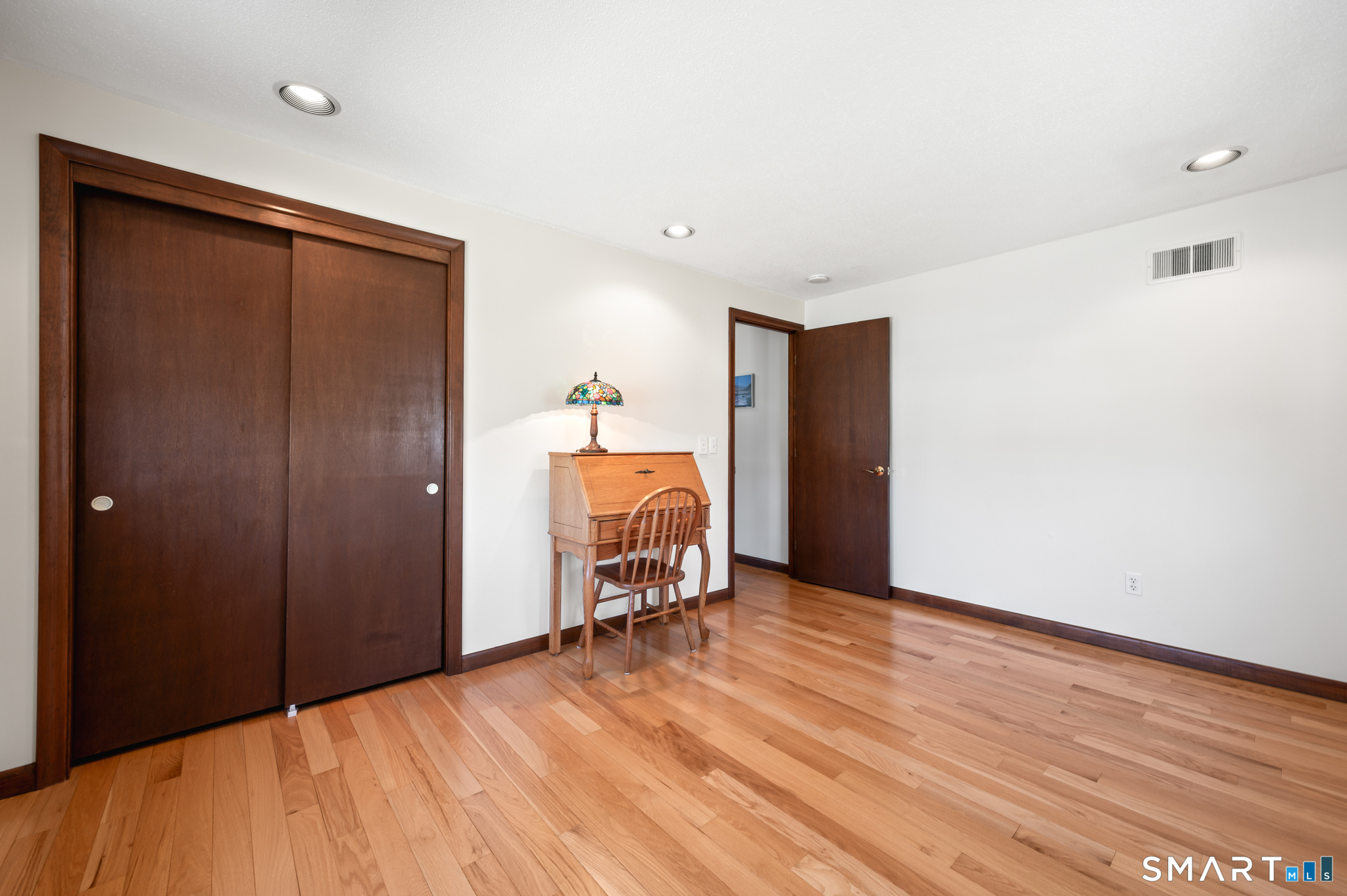 11 Hickory Hill