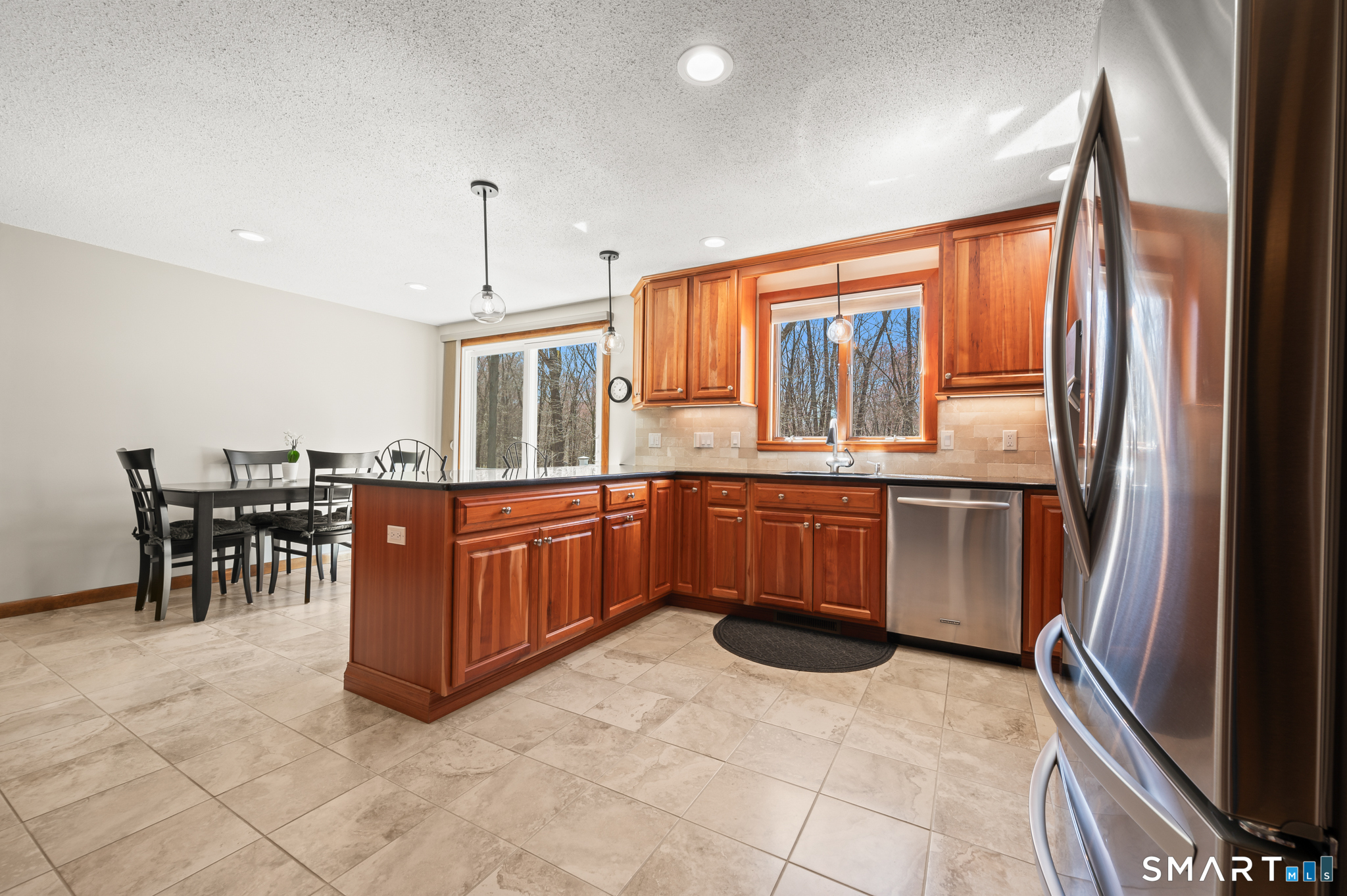 11 Hickory Hill