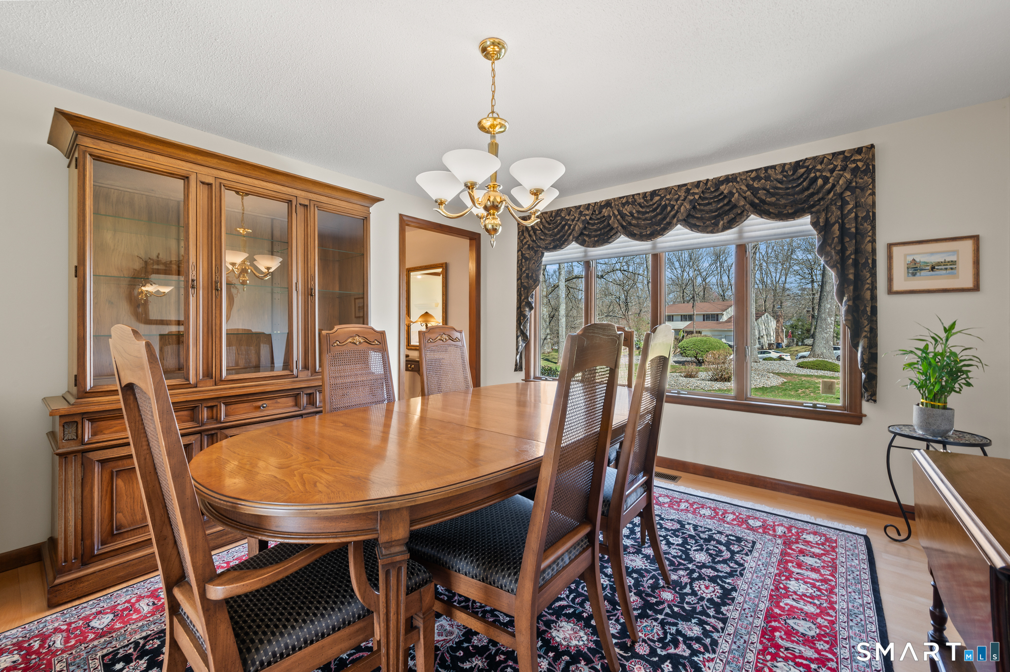 11 Hickory Hill