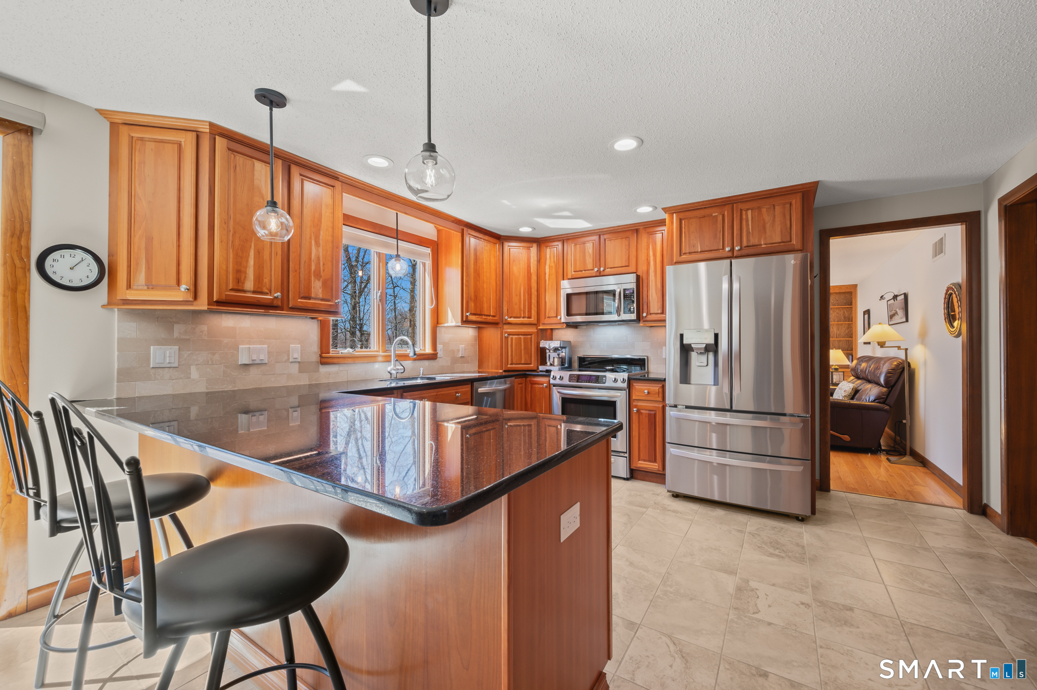11 Hickory Hill