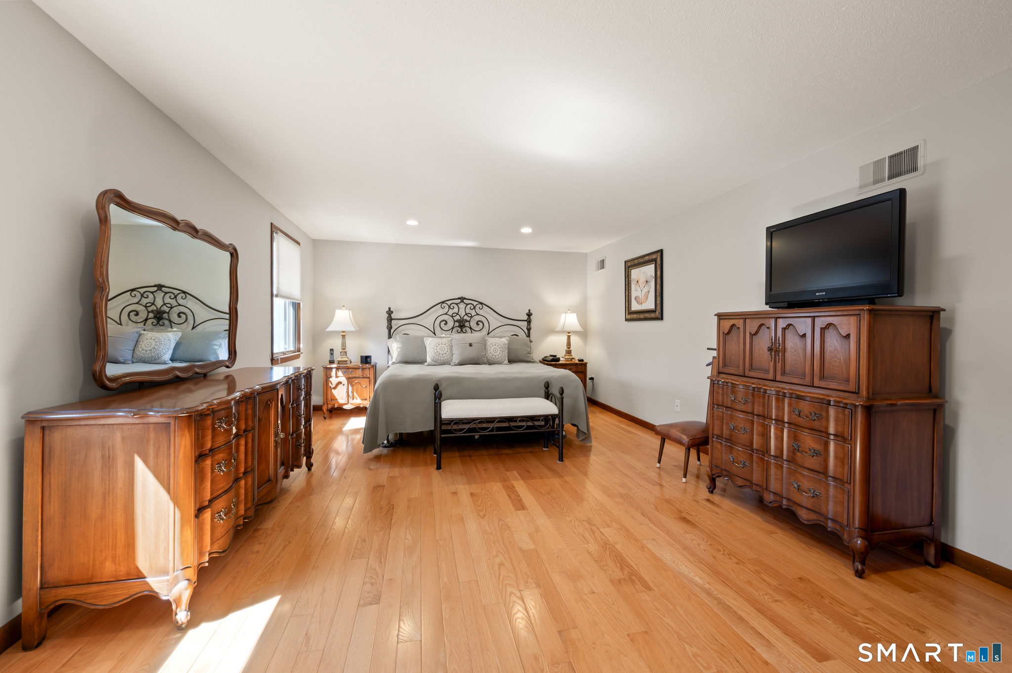 11 Hickory Hill