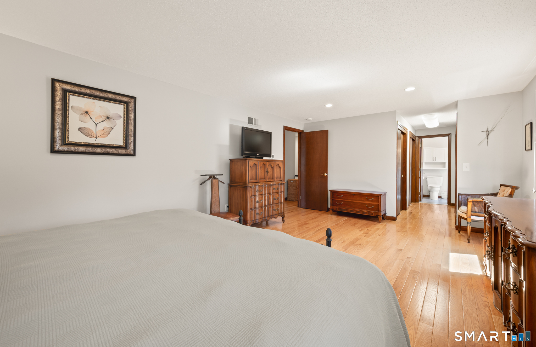 11 Hickory Hill
