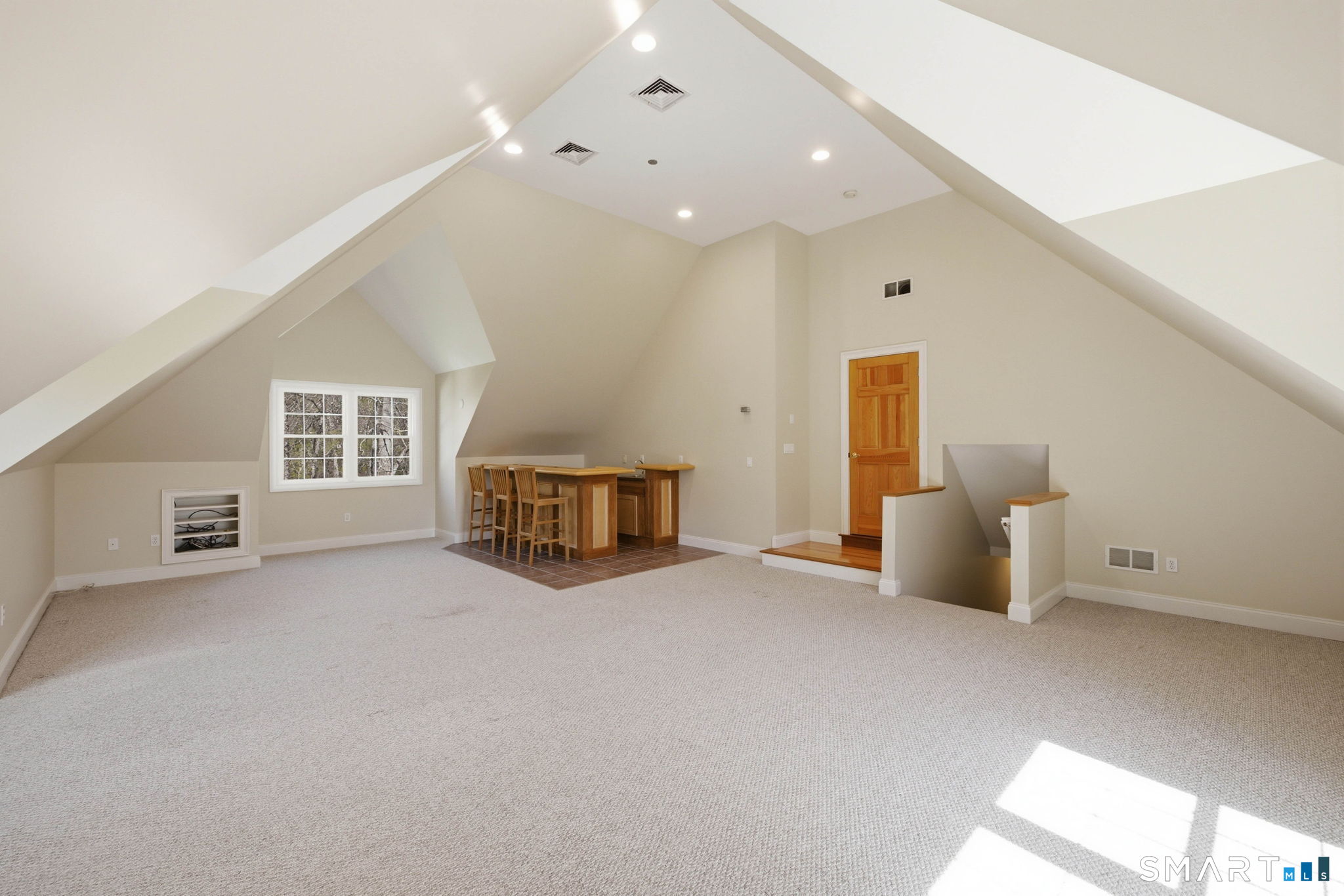 14 Joshua Lane