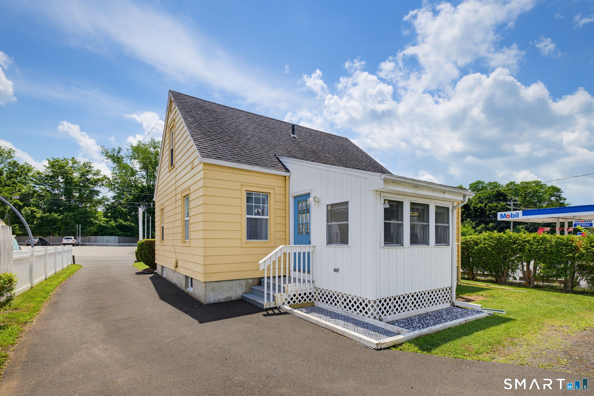 417 Hartford Road