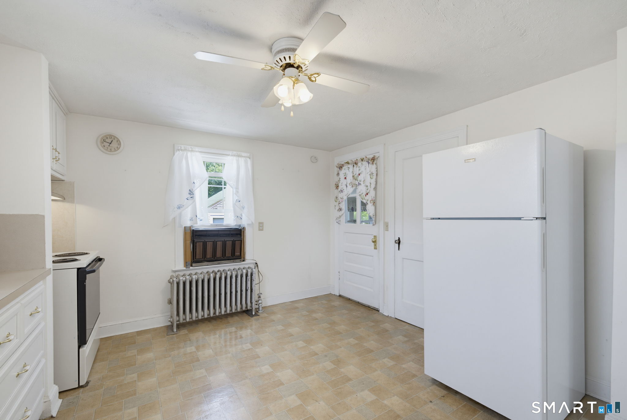 417 Hartford Road