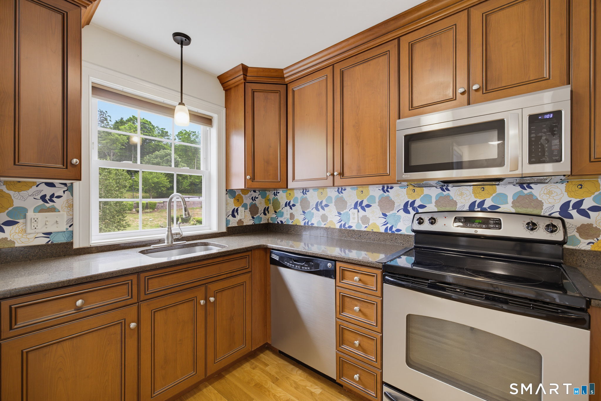 28 Armstrong Road Unit: C15