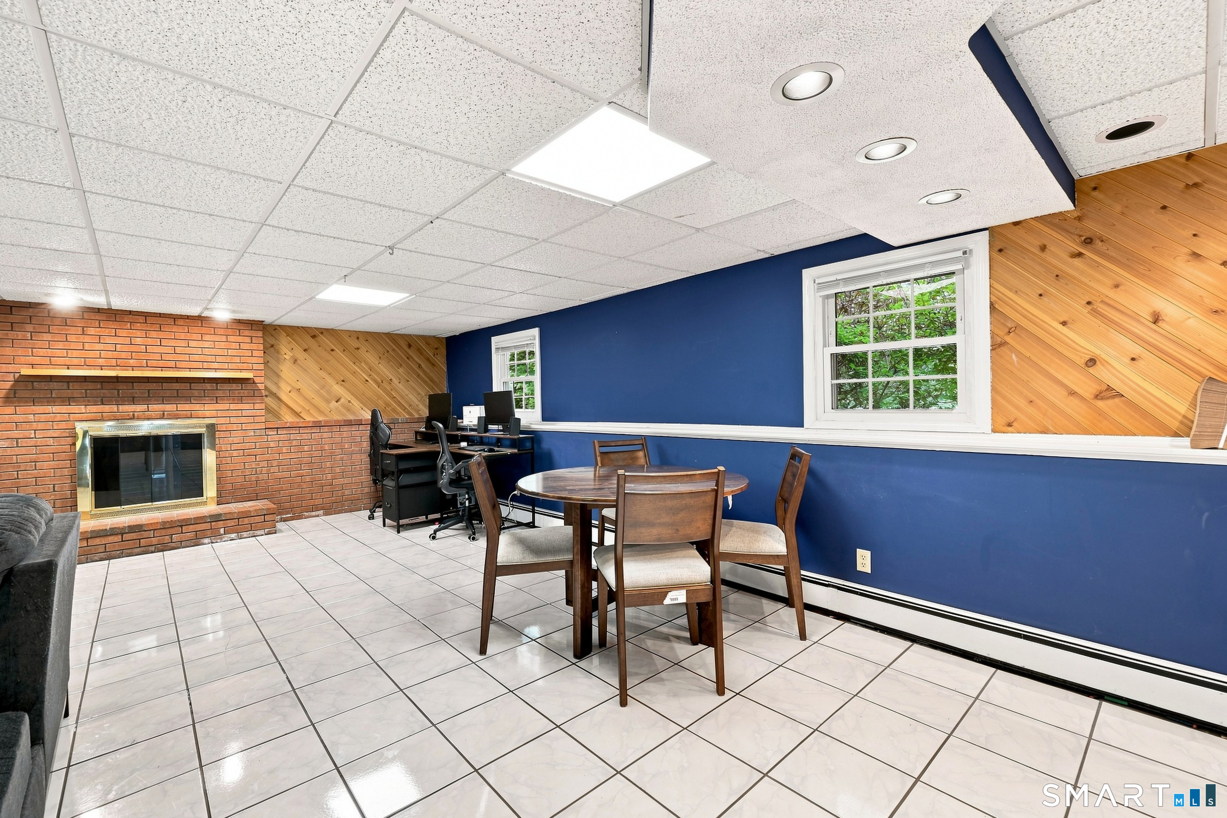 23 Knollwood Trail