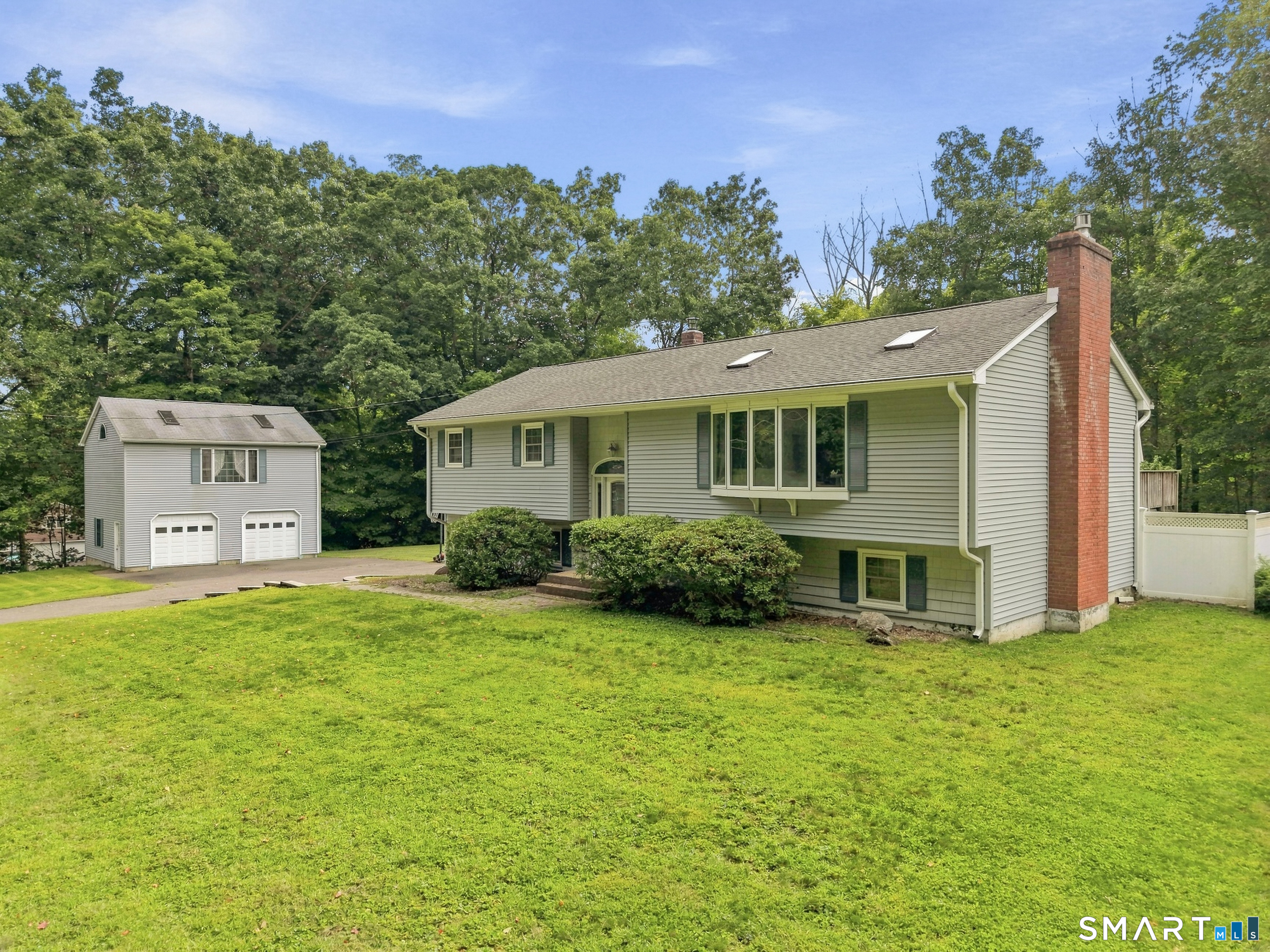 23 Knollwood Trail
