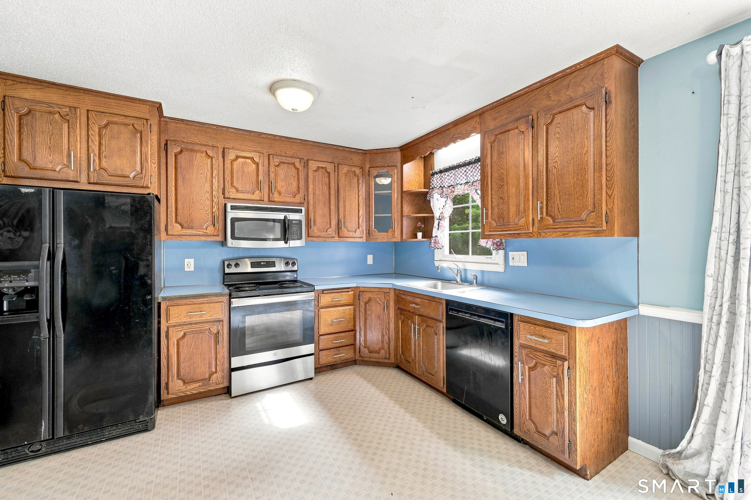 23 Knollwood Trail