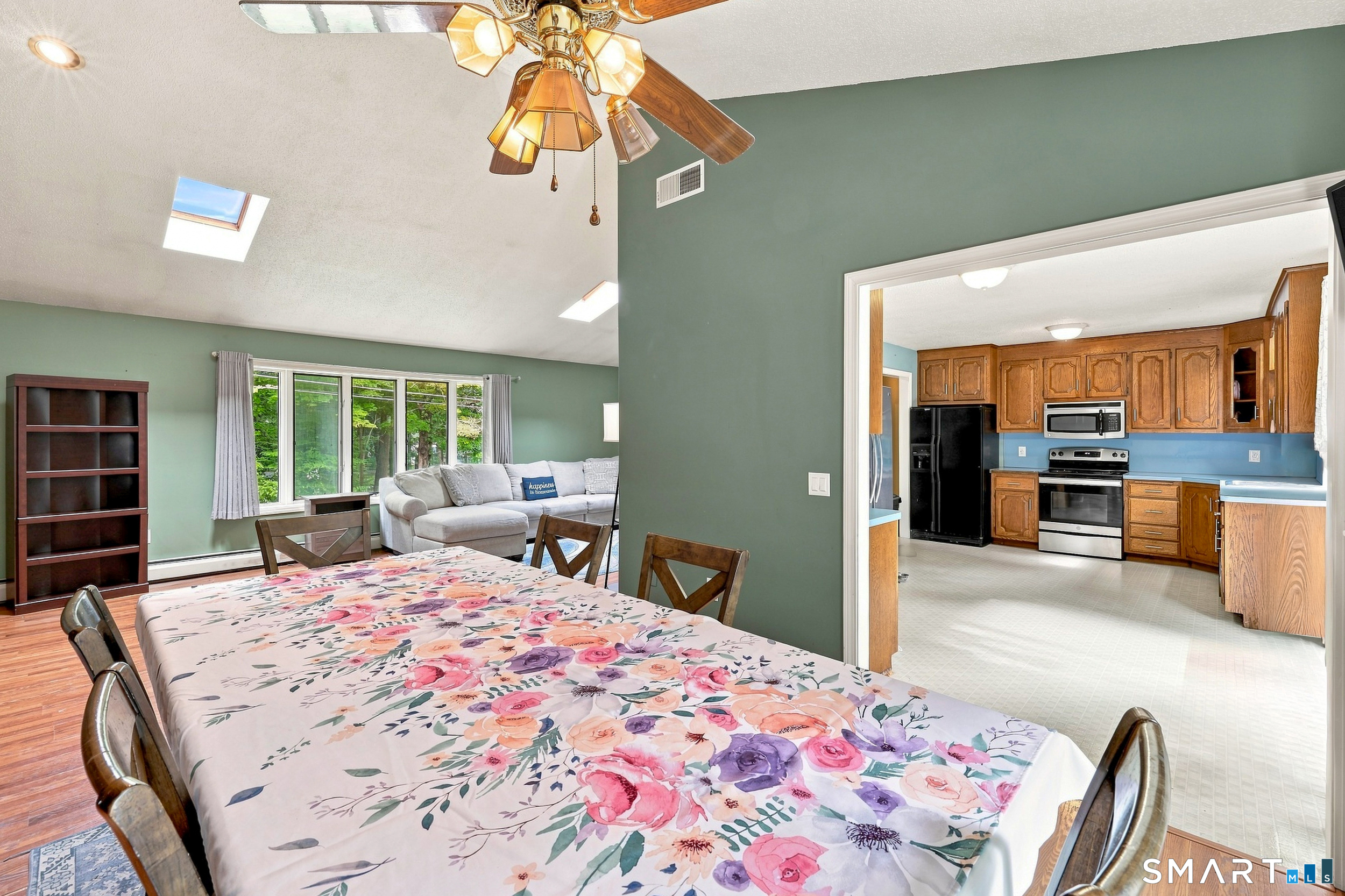 23 Knollwood Trail