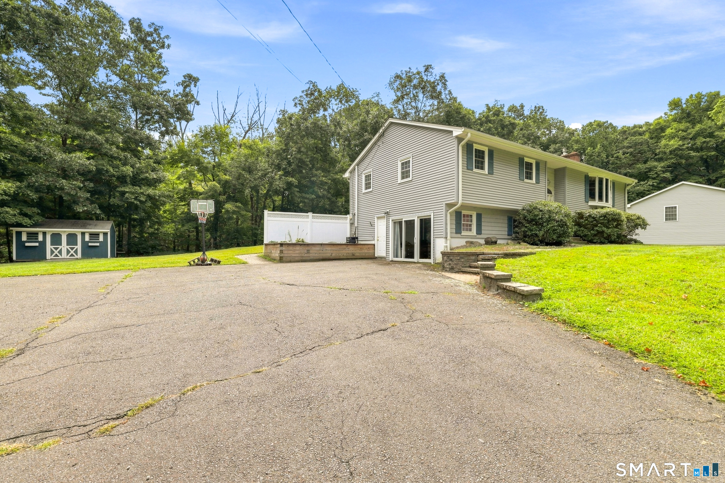 23 Knollwood Trail