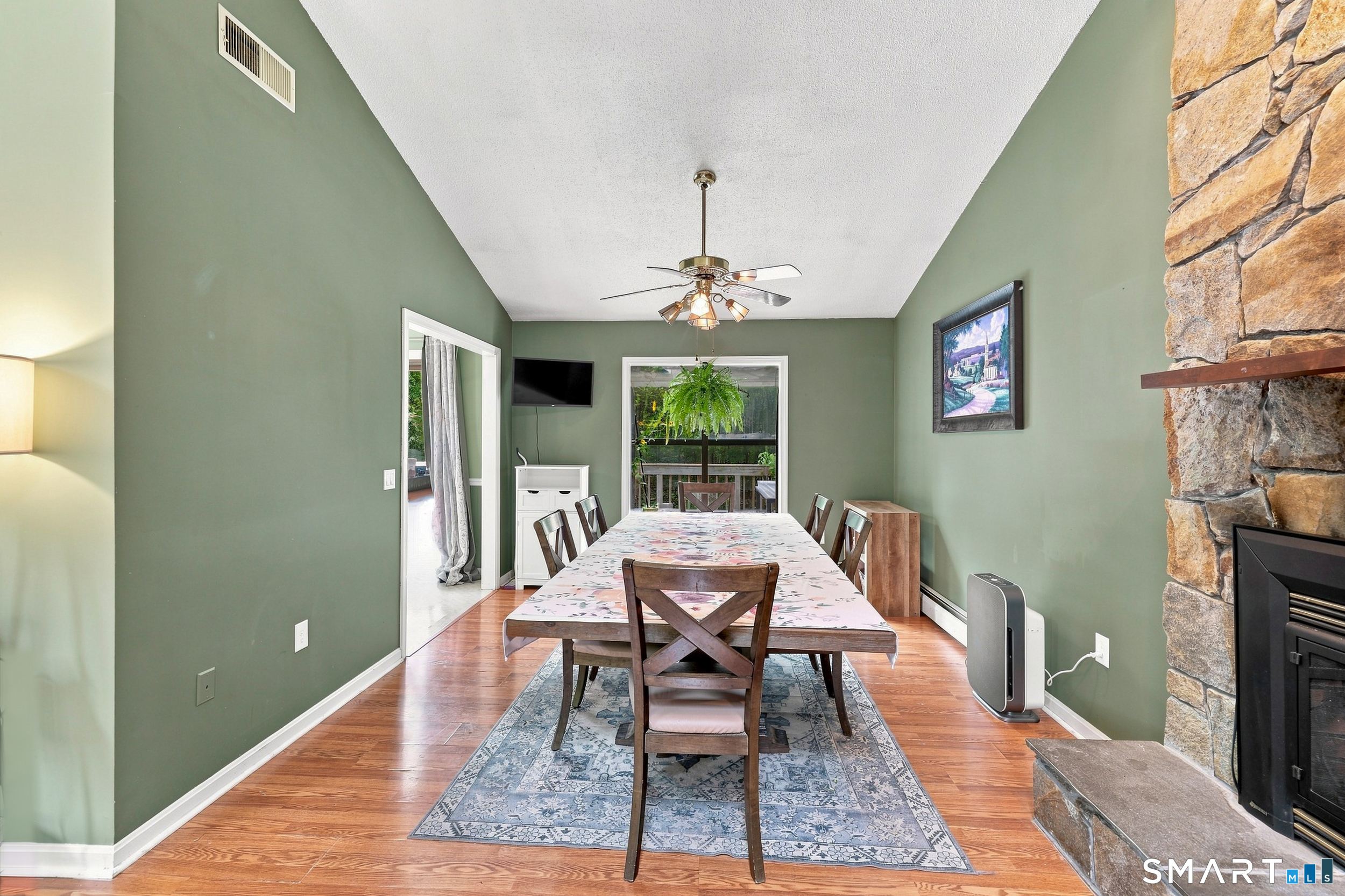 23 Knollwood Trail