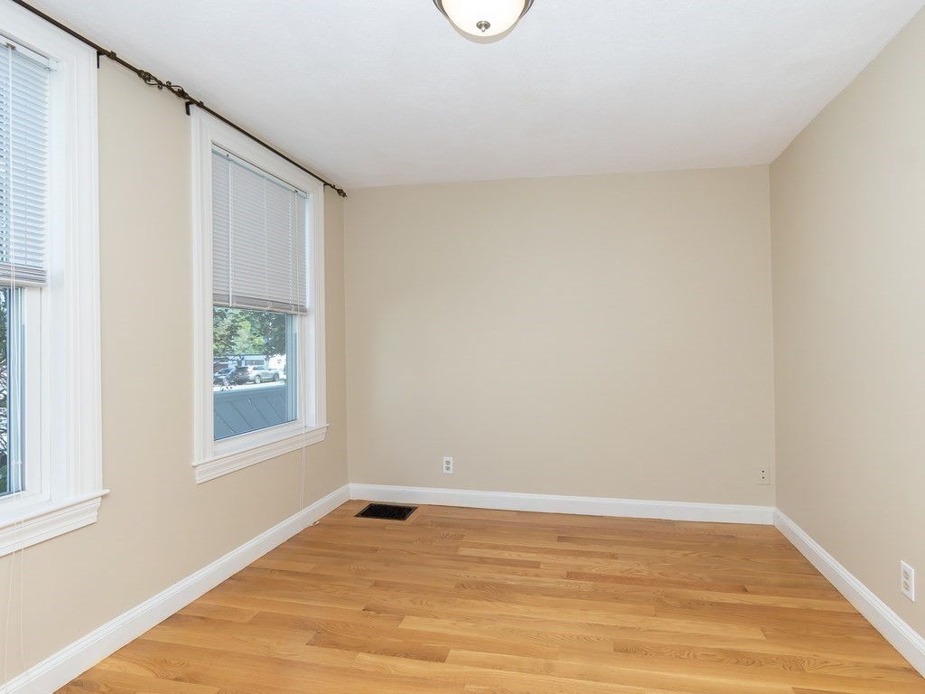 284 Melrose Ave # 2