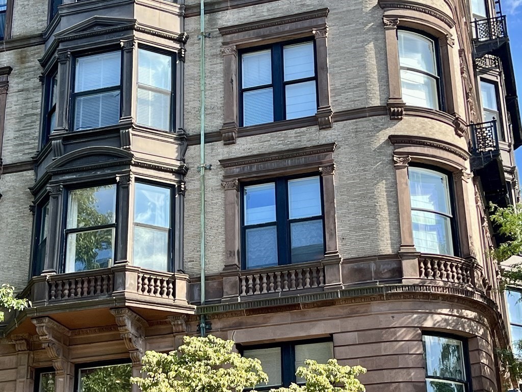 416 Marlborough # 209