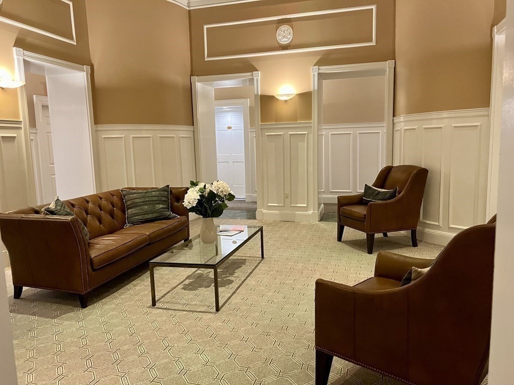 416 Marlborough # 209