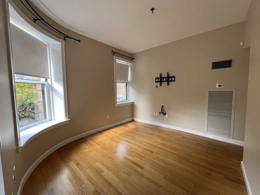 416 Marlborough # 209