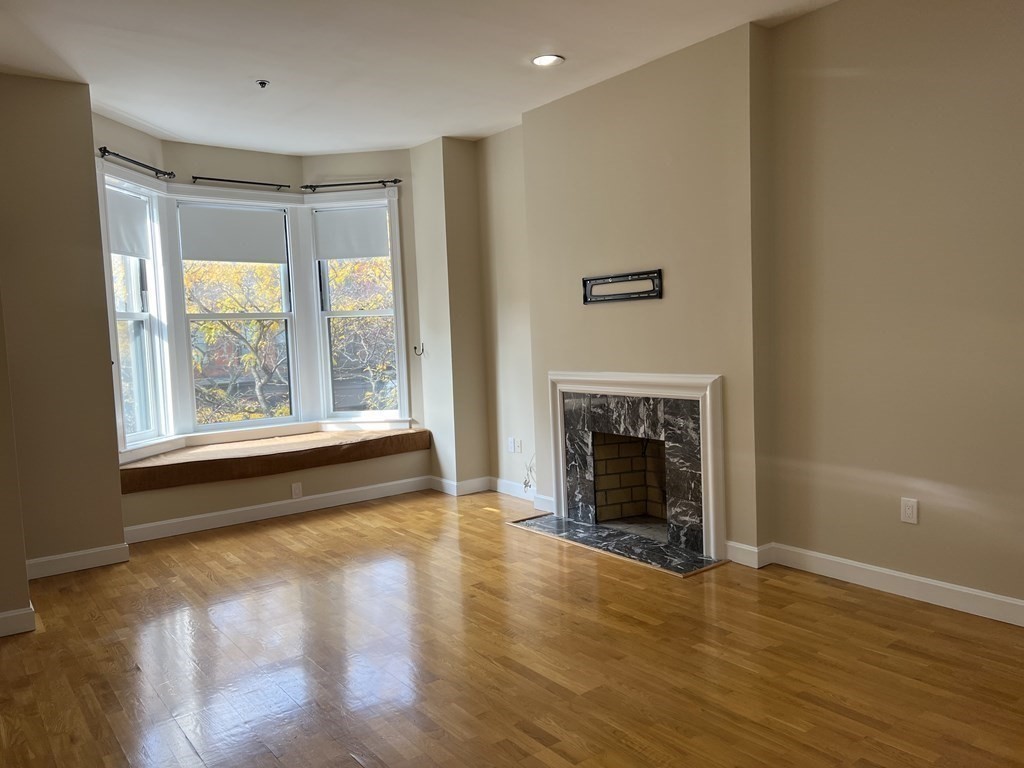 416 Marlborough # 209