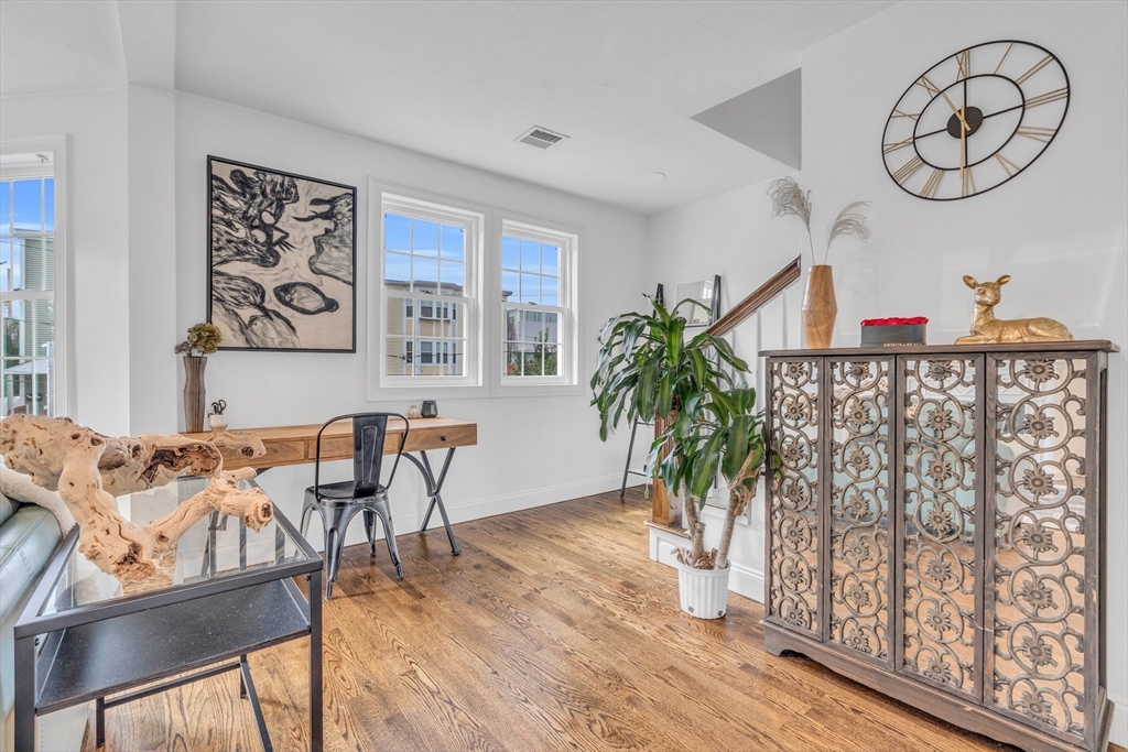 47 Oldfields Rd # 2