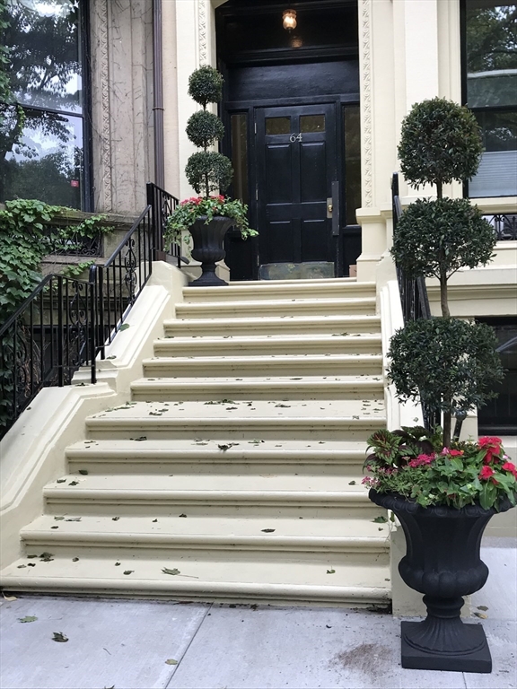 64 Commonwealth Avenue # 6