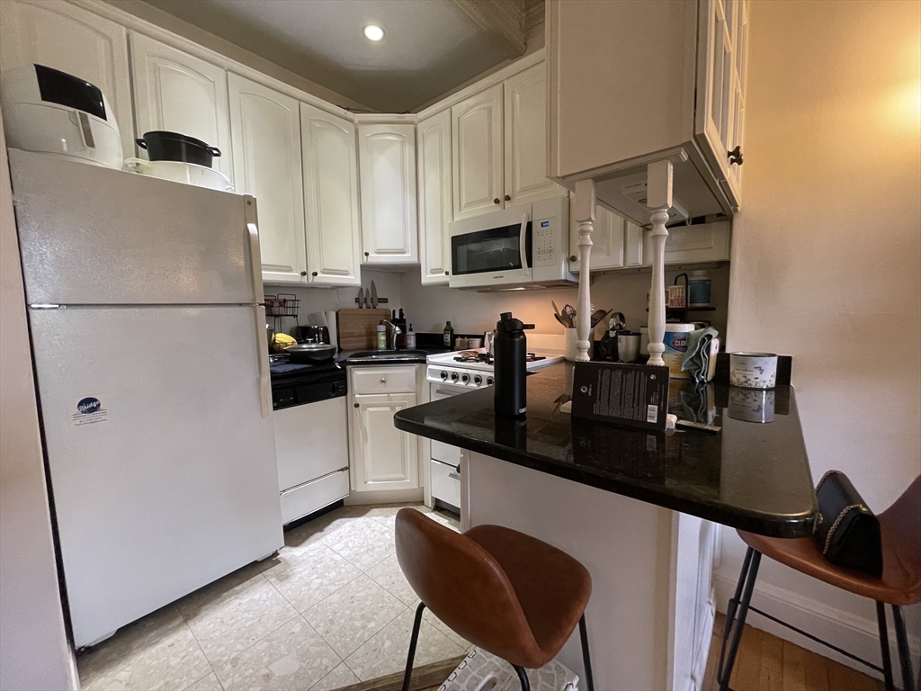 64 Commonwealth Avenue # 6