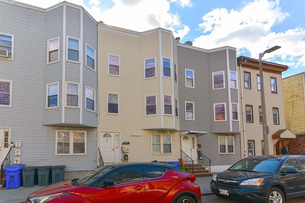 275 Chelsea Street # 3