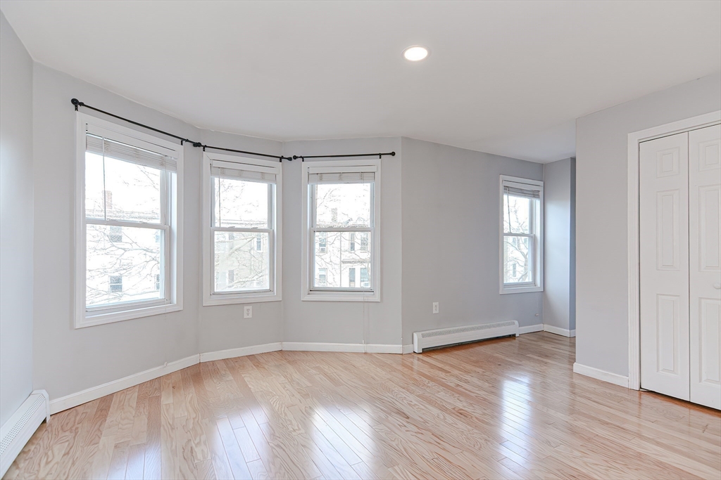 275 Chelsea Street # 3