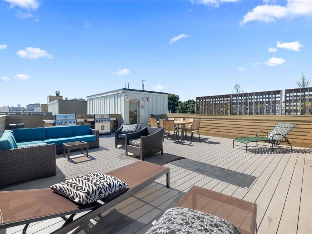 407 W 1st # 302