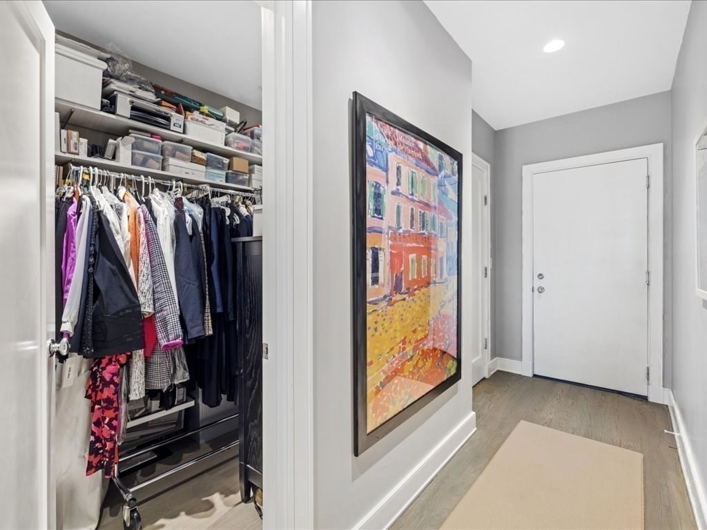 407 W 1st # 302