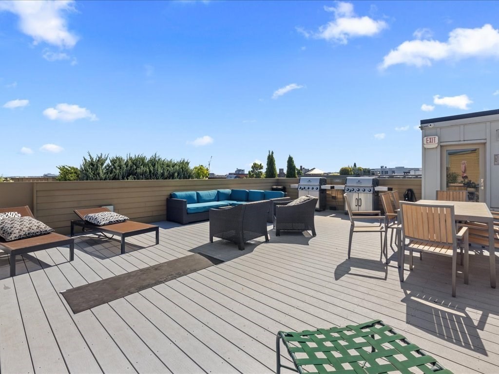 407 W 1st # 302