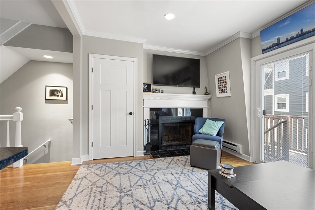 153-155 W 6th # 5