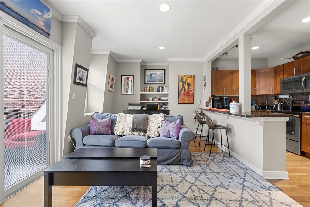 153-155 W 6th # 5