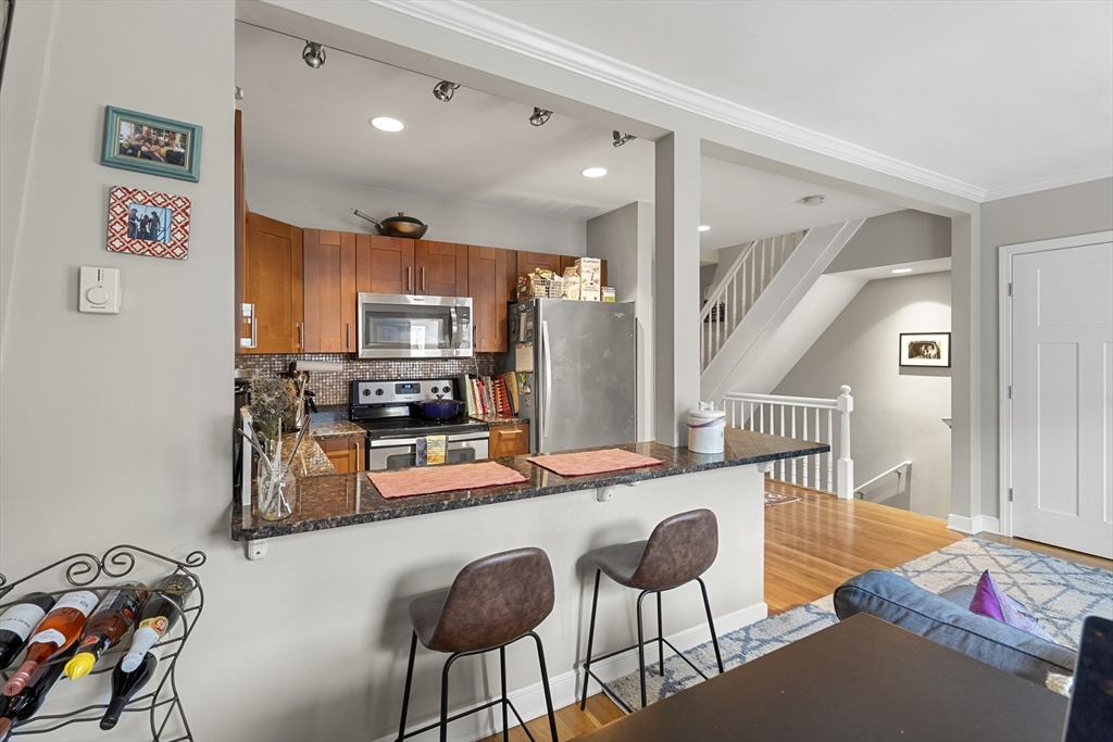 153-155 W 6th # 5