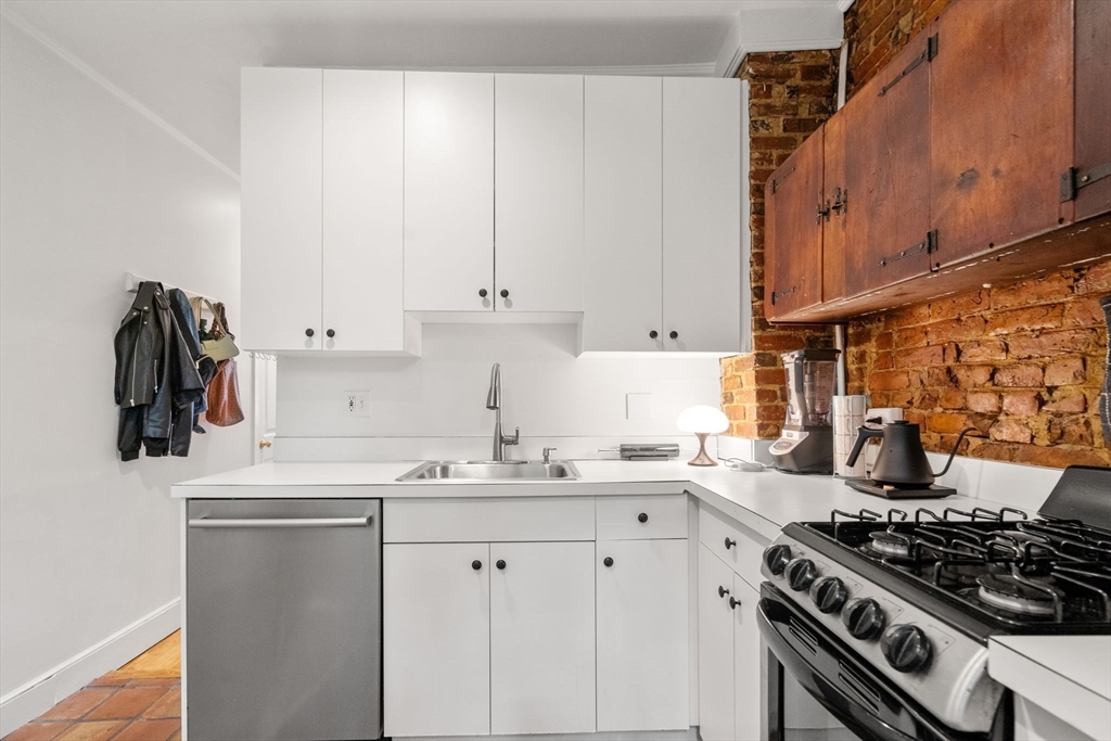 34-36 Grove St # 4