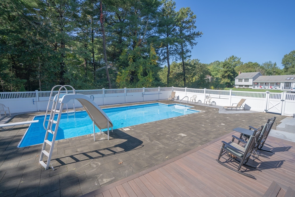 5 Phinney Lane