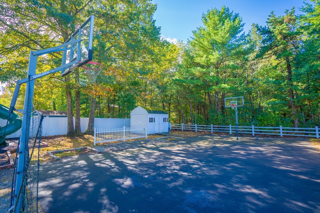 5 Phinney Lane