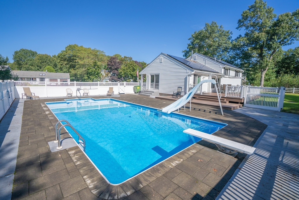 5 Phinney Lane