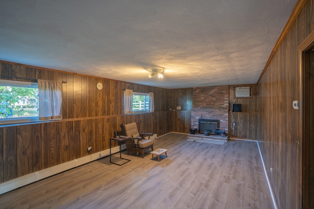 5 Phinney Lane