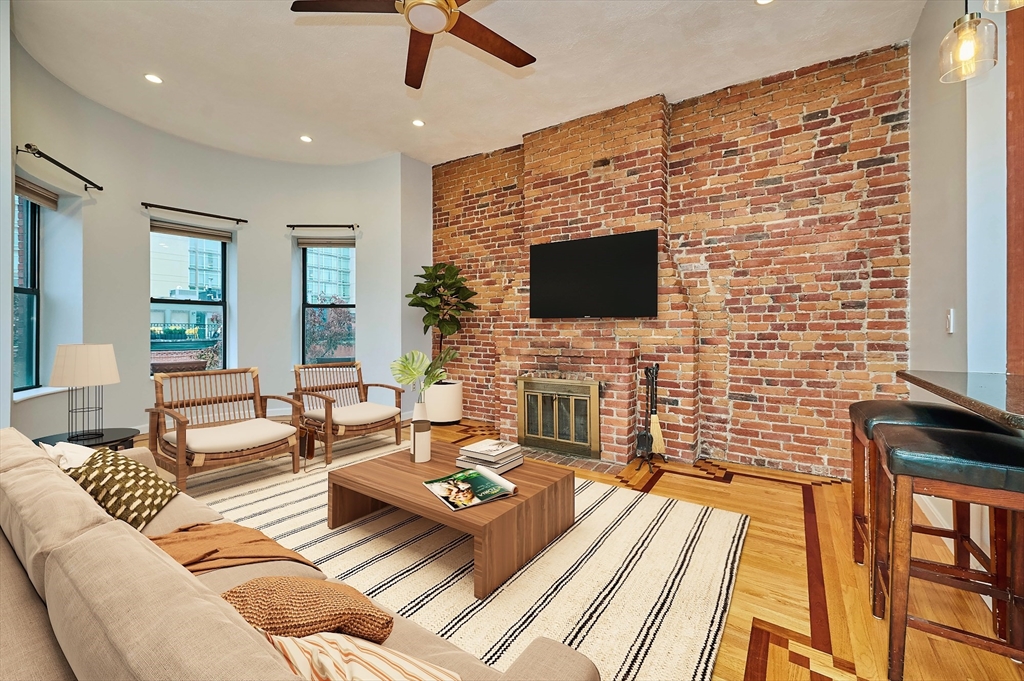 88 Saint Botolph St # 5