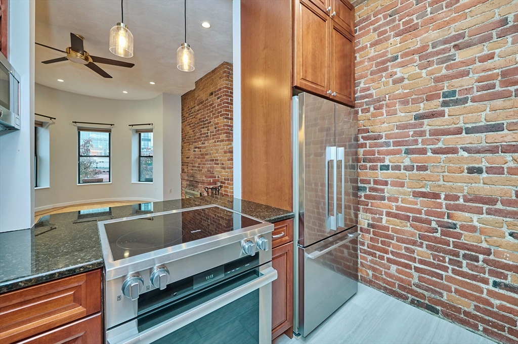 88 Saint Botolph St # 5