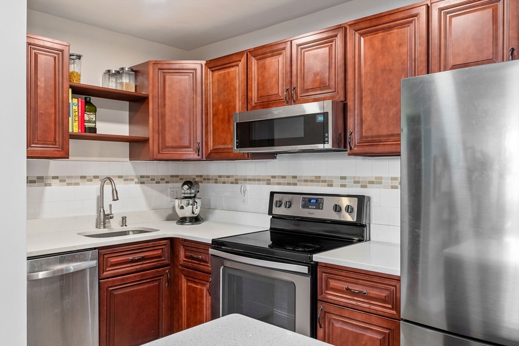 69 E Berkeley St # 5