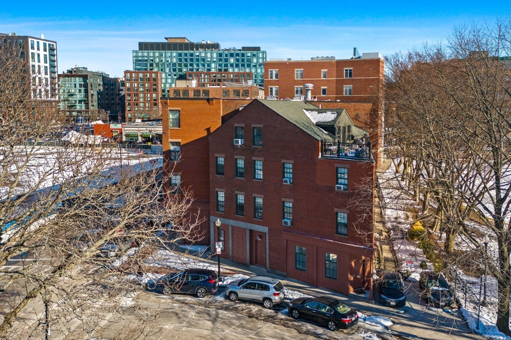 69 E Berkeley St # 5