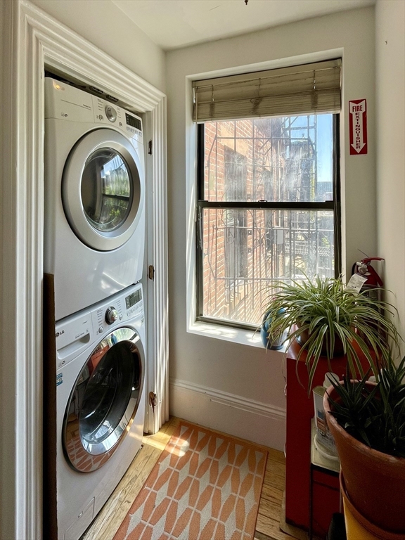 565 Massachusetts Ave # 5