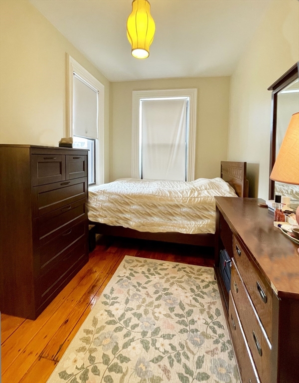 565 Massachusetts Ave # 5
