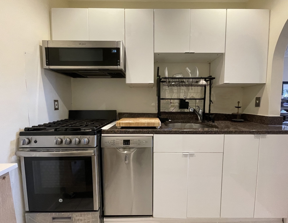 565 Massachusetts Ave # 5
