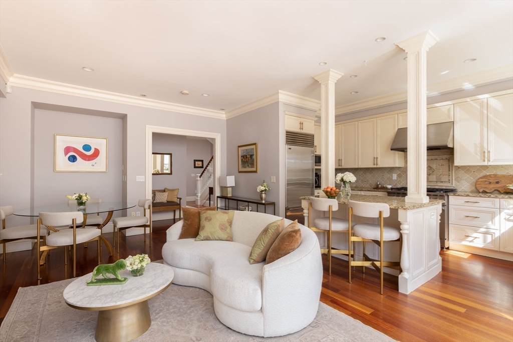 392 Marlborough Street # 3