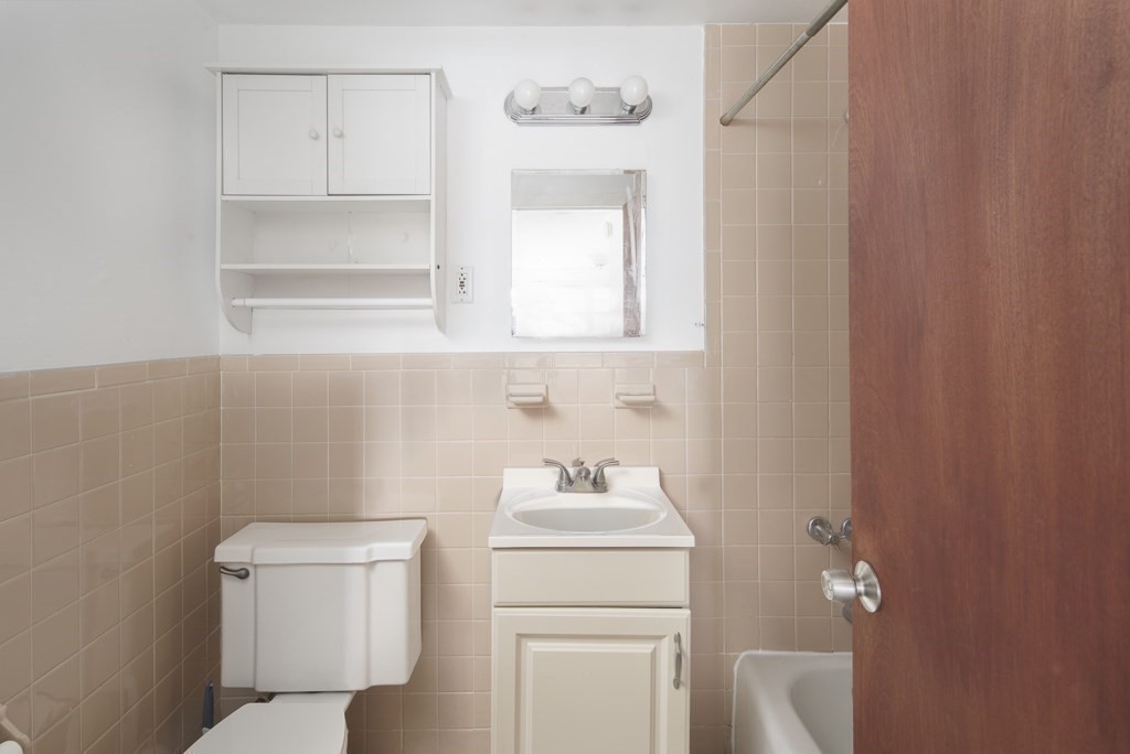 11 Old Colony Ln # 7