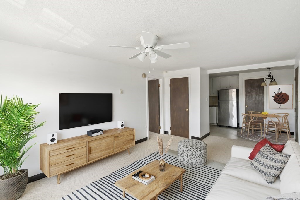 11 Old Colony Ln # 7