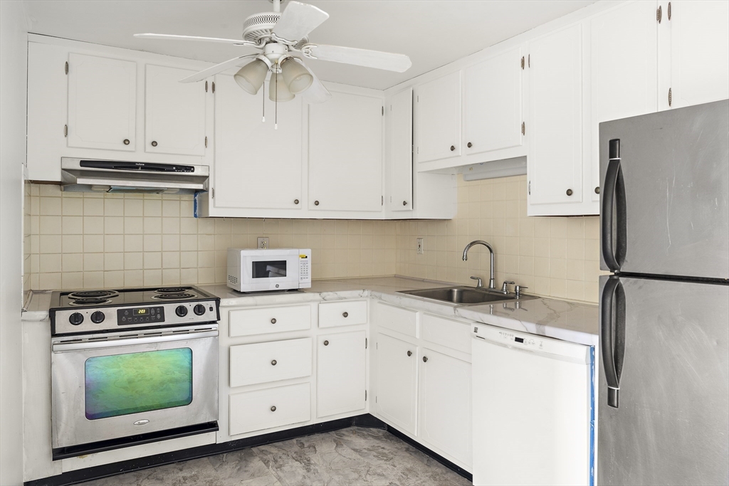 11 Old Colony Ln # 7