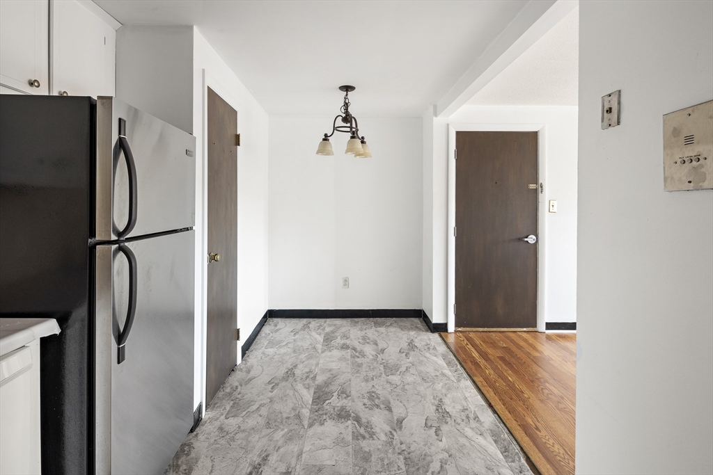 11 Old Colony Ln # 7