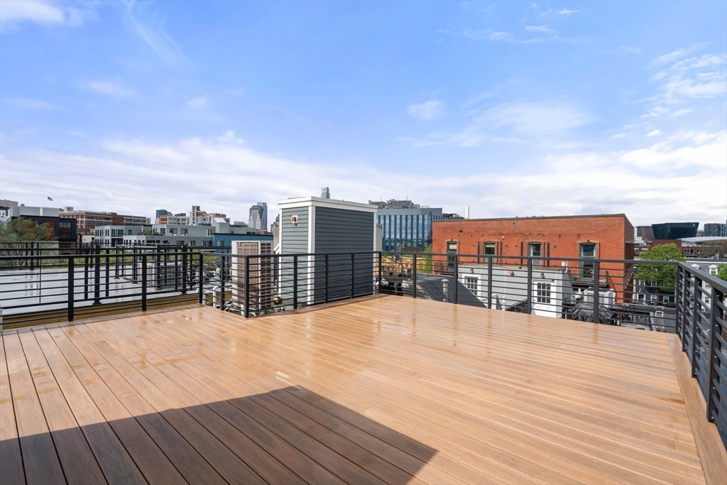 111 B St # 8